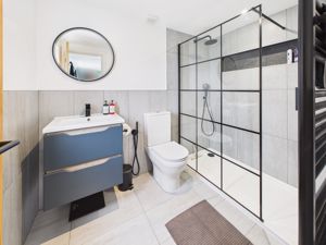 Photo 21- click for photo gallery